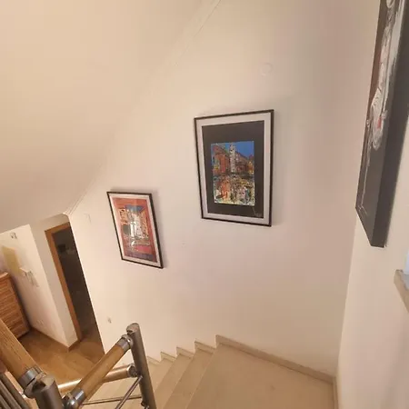Homestay With Pool Lisbon